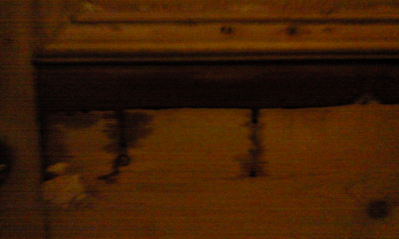 Illustration for article titled Why have my friends doors started bleeding?